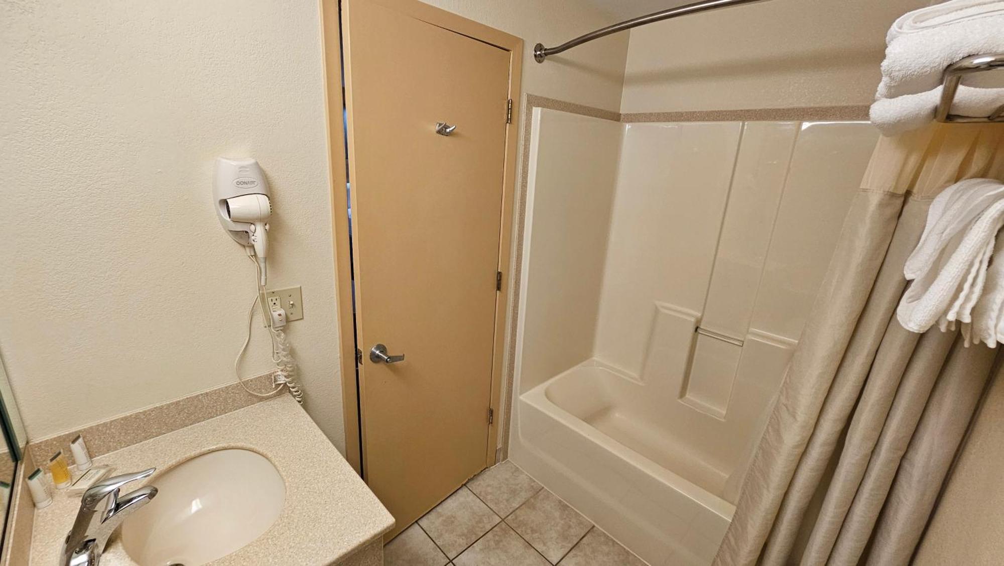 Econo Lodge Woodbridge Iselin Exteriér fotografie